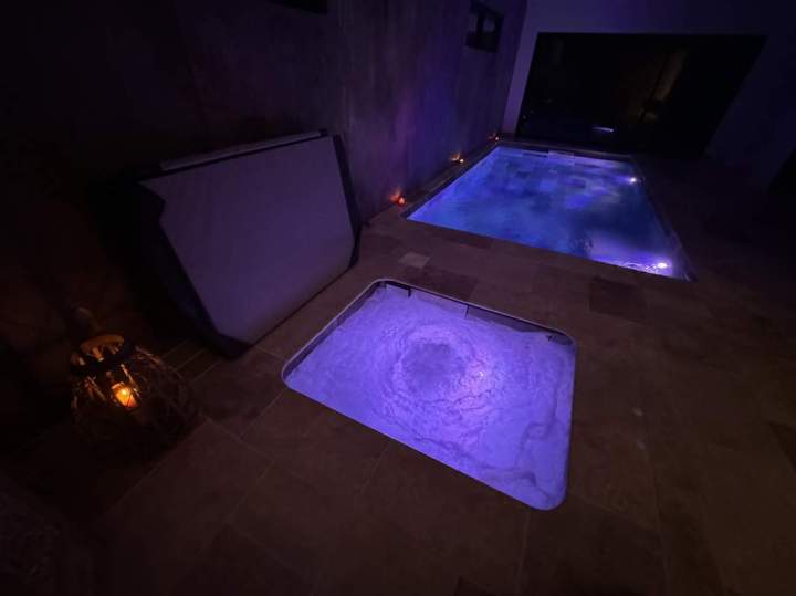 Hébergement avec piscine intérieure à Mondragon